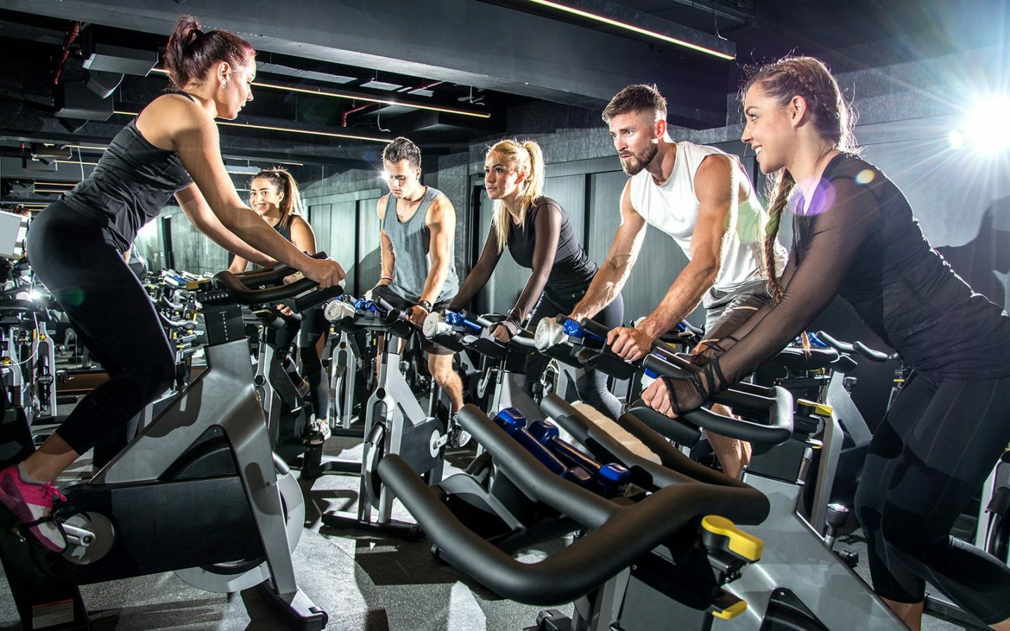 Le cyclisme et le fitness : quels exercices en salle de sport ? – SIROKO  CYCLING COMMUNITY