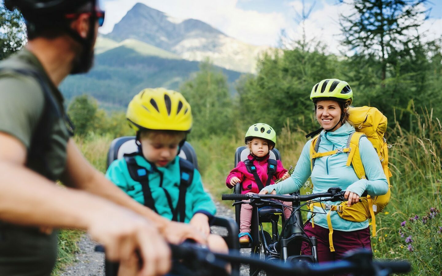 Radfahren mit der Familie - Wie man Babys und Kleinkinder