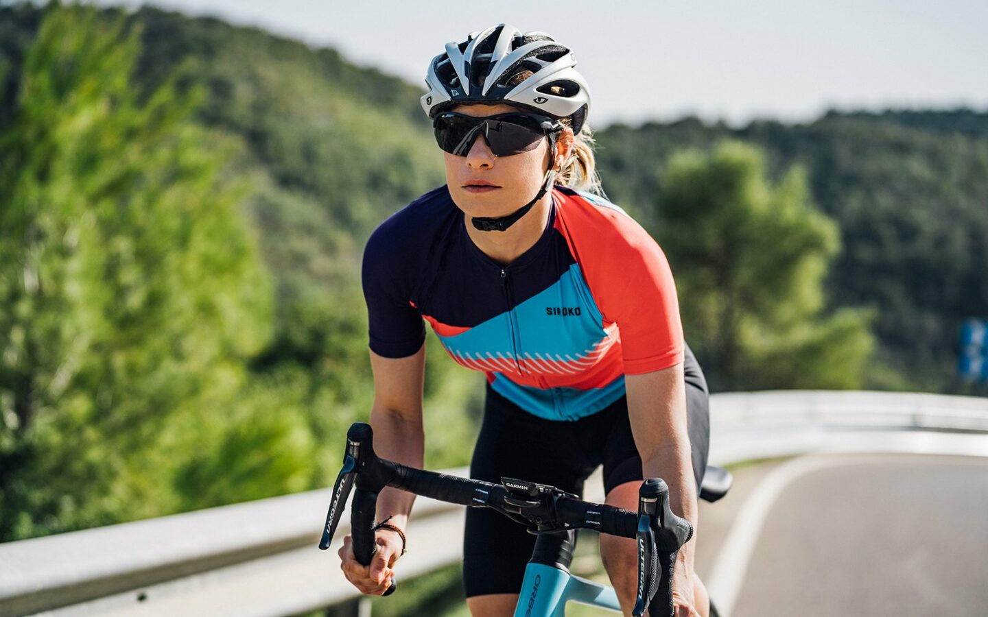 Tres maillots Siroko para ciclismo Gravel – SIROKO CYCLING COMMUNITY