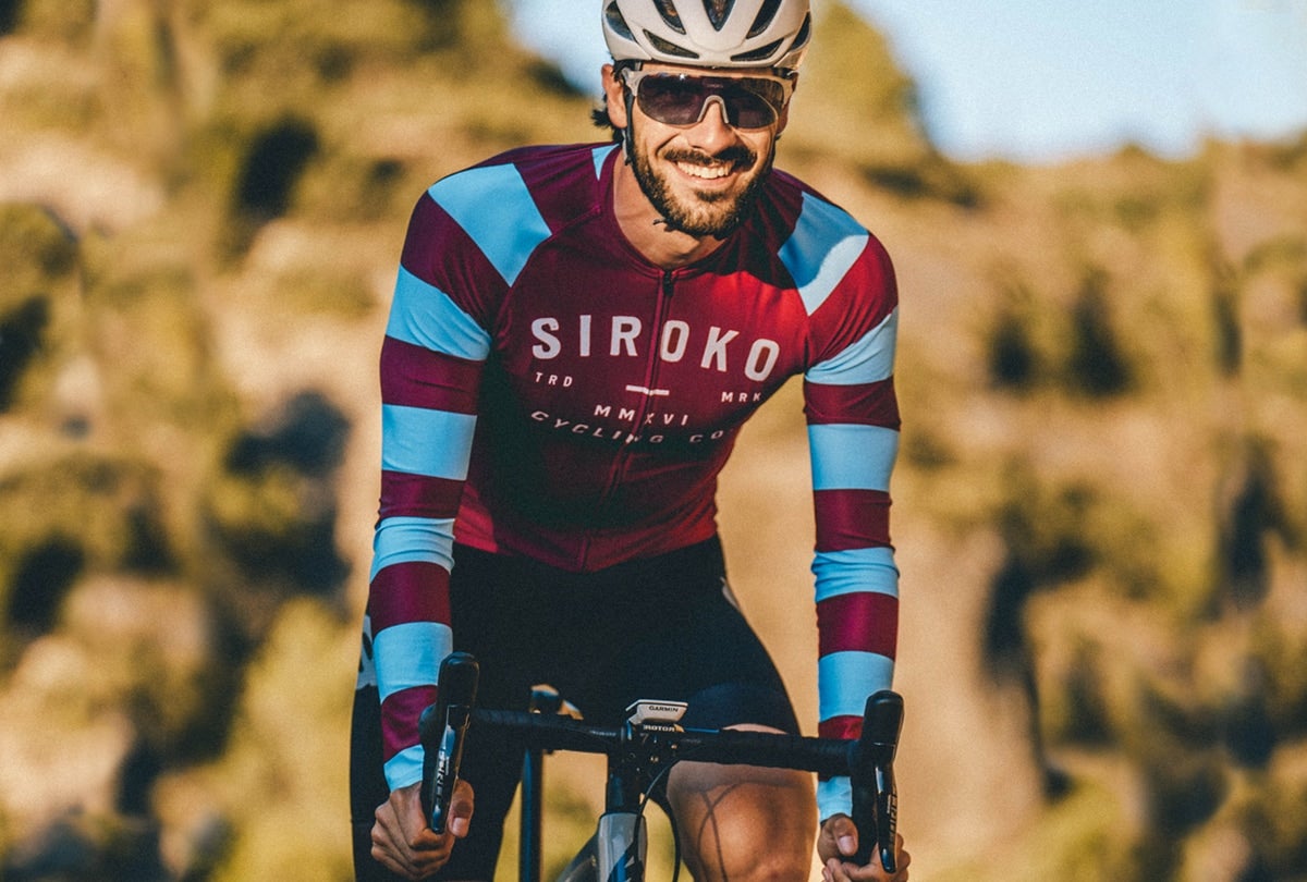 Equípate para tus entrenos de bici con SIROKO: maillots y