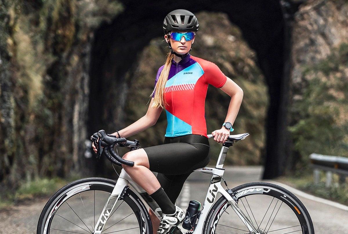 Siroko presenta sus primeros maillots de ciclismo específicos para mujer